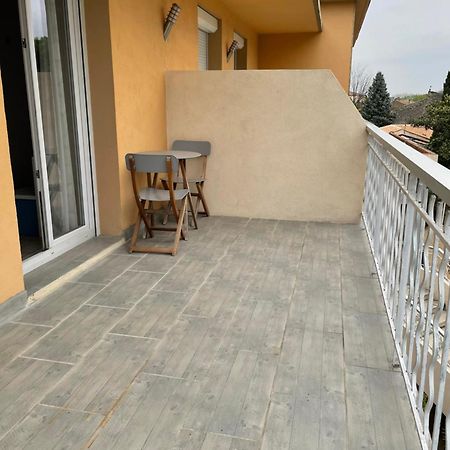 Logis Hotel Le Clement V Roquemaure  Exterior foto